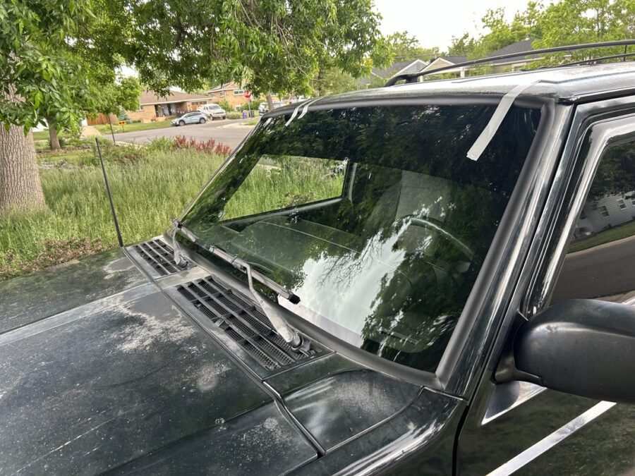 Jeep with new windshield